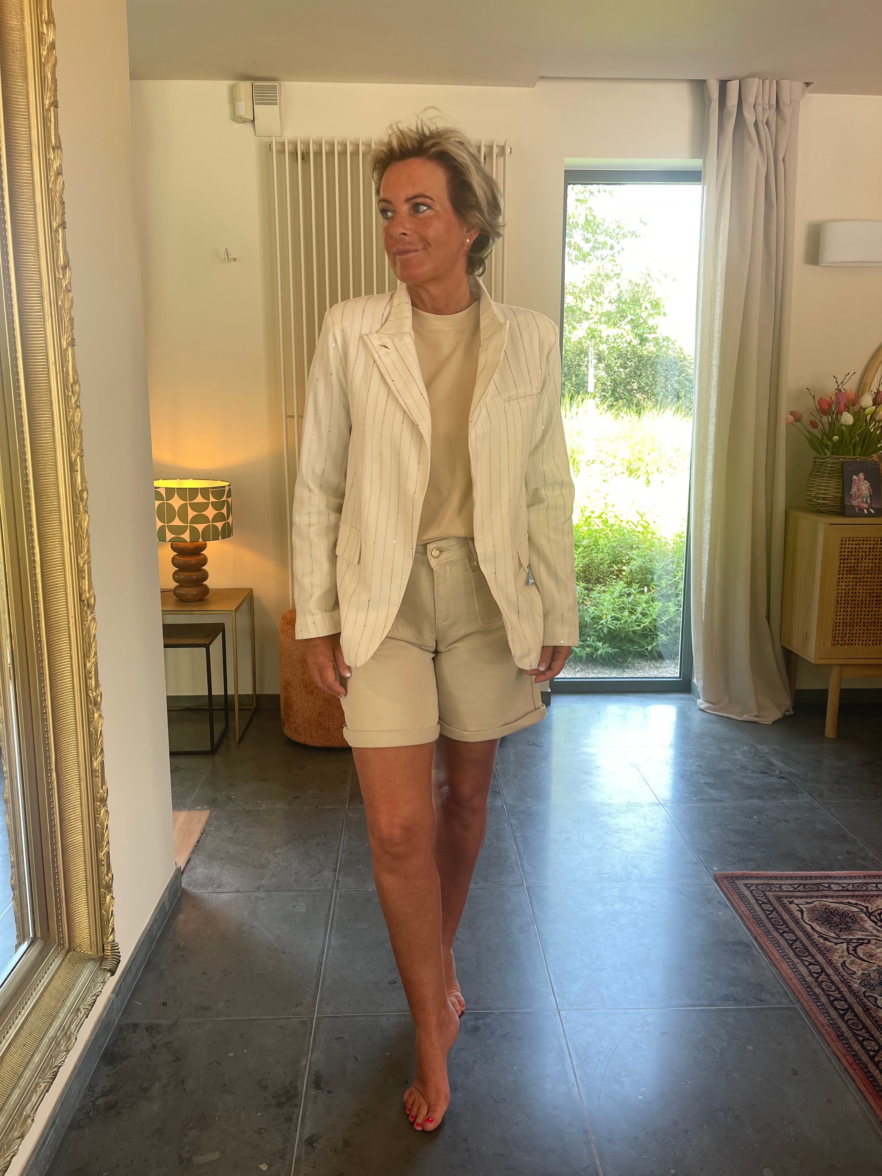 Short "Michelle"