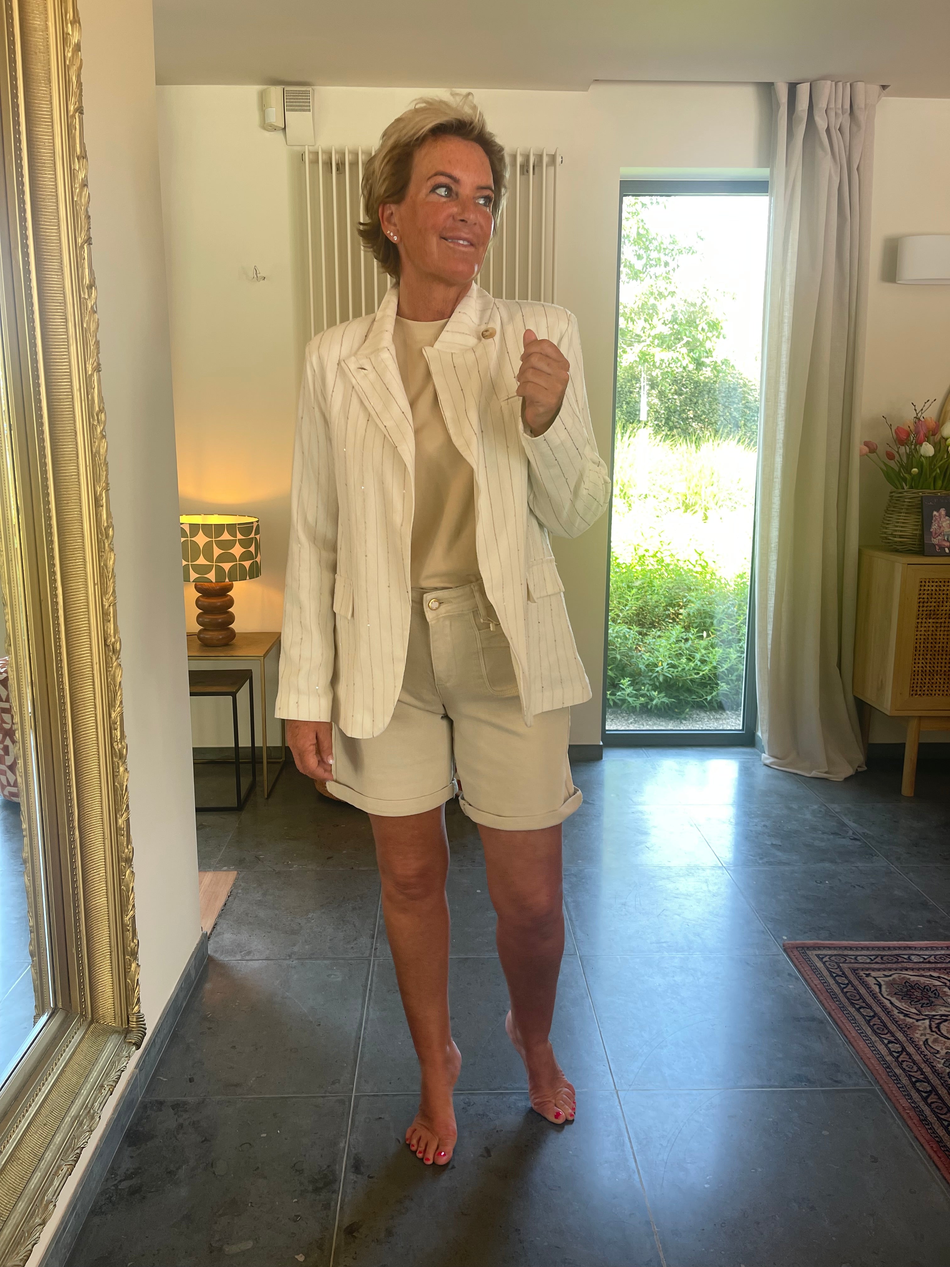 Short "Michelle"